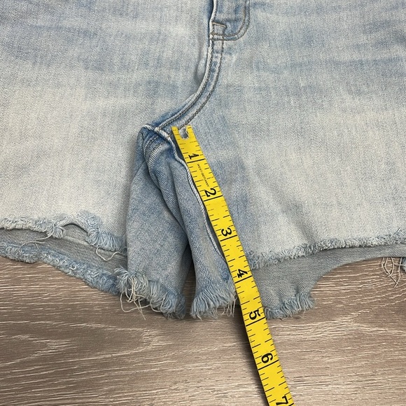 American Eagle Next Level Stretch Curvy Hi-Rise Shortie Denim Jeans Shorts 6 - Picture 10 of 15